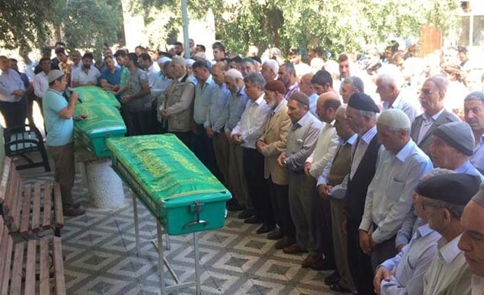 Aynı tabuta konuldular!