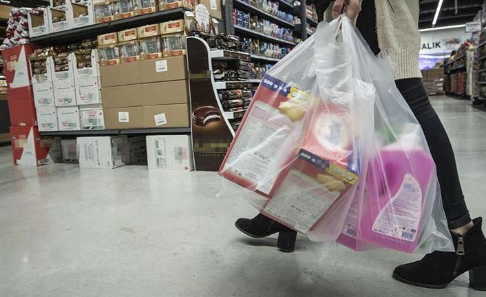 Kişi başı poşet kullanımı 10 adete düştü