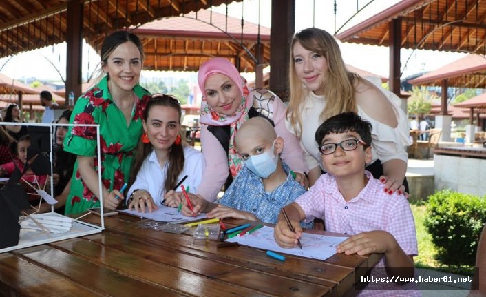 Hayallerindeki hastane bahçesini çizdiler 