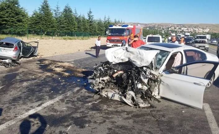 Zincirleme kaza: 3 ölü