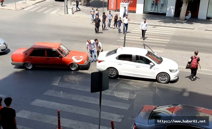 Kahramanmaraş'ta kaza yapan sürücülerden örnek davranış