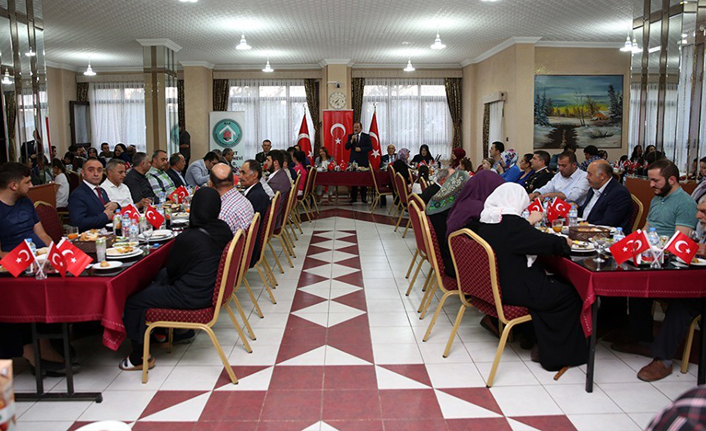 Bayburt Valiliği'nden şehit aileleri ve gaziler onuruna yemek