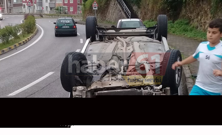 Trabzon’da virajı alamadı! Takla attı!