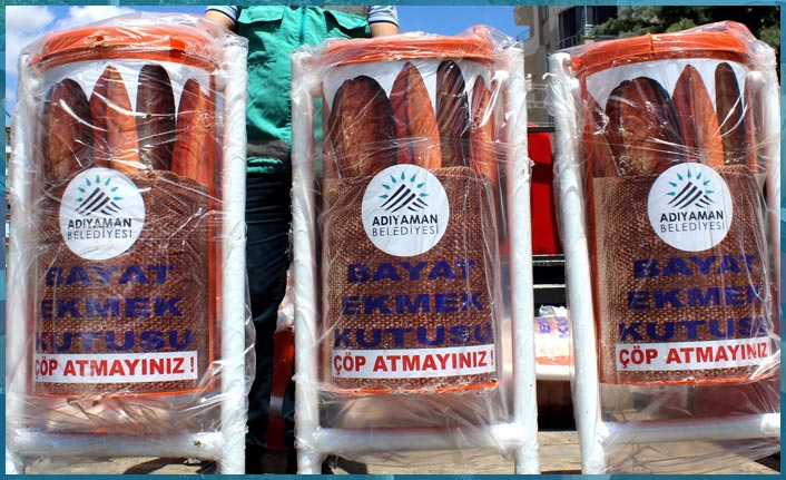 Bayat ekmekler yaban hayvanlarına gidiyor | Adıyaman Haberleri