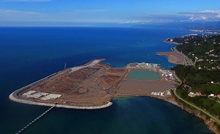 Rize-Artvin Havalimanı'nın yüzde 35'i tamamlandı