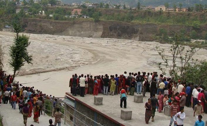 Sel ve heyelanda ölenlerin sayısı 98'e yükseldi