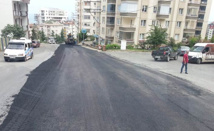 Ortahisar yol çalışmalarını üç kulvarda sürdürüyor