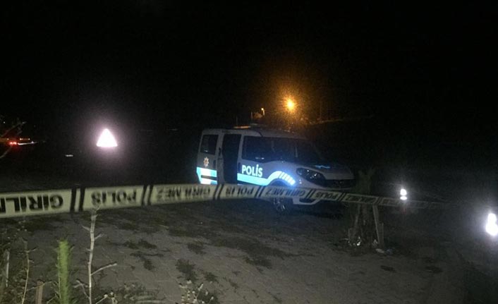 Polis aracına silahlı saldırı: 1 ağır yaralı