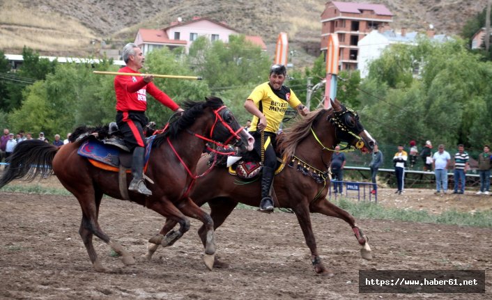 Cirit müsabakası nefes kesti