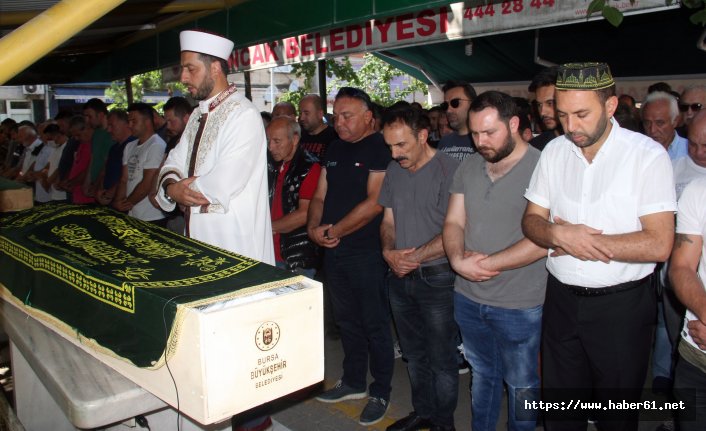 Trafik kazasında hayatını kaybeden müzisyene son görev 