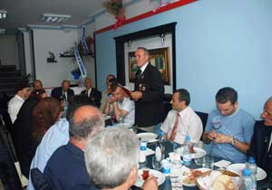 Kıbrıslı gaziler yemekte buluştu