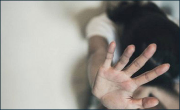 Markette genç kadının arkasından mastürbasyon yaptı! O sapık aranıyor...