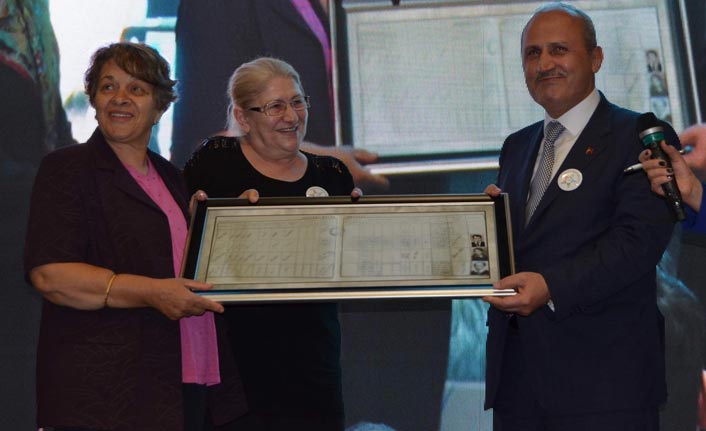 Bakan Turhan'a ilkokul öğretmeninden sürpriz