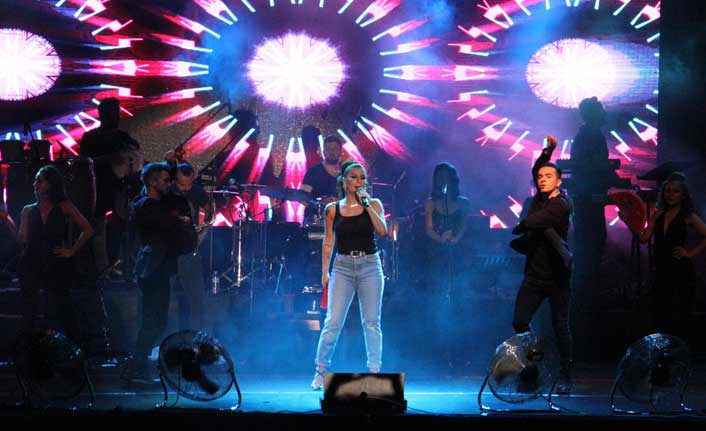 Derici, yeni klibin müjdesini verdi