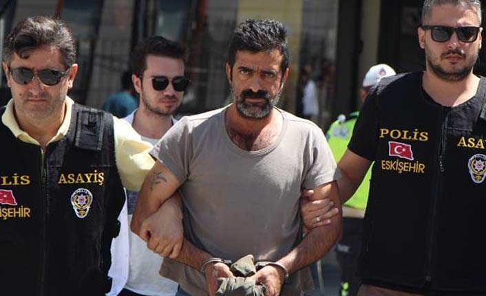 Birlikte yaşadığı kadını öldürdü...