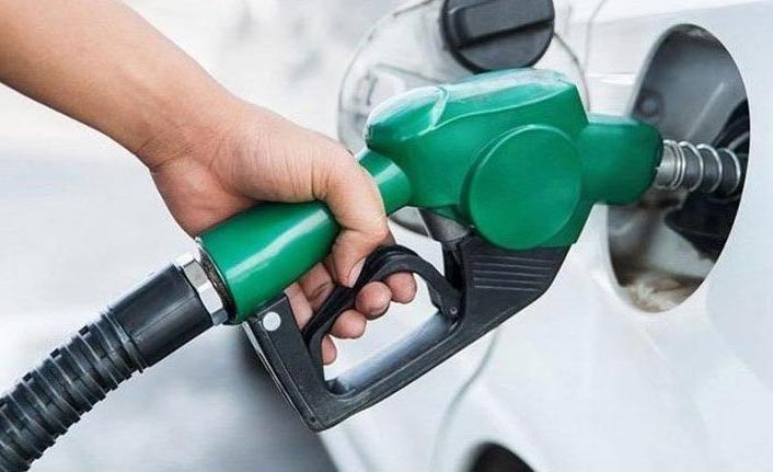 Akaryakıta yeni indirim geliyor: Benzin ve motorinde düşüş bekleniyor