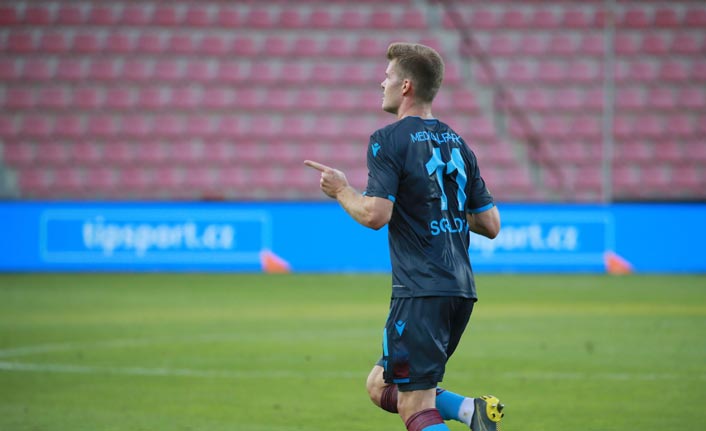 Alexander Sörloth Parmak ısırttı