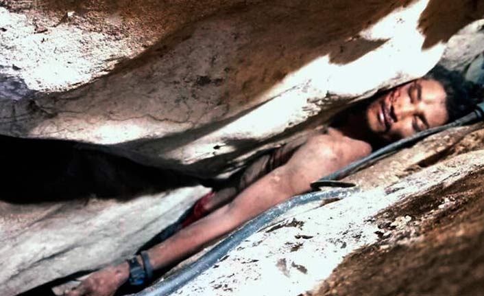 Mağarada sıkıştı, günler sonra kurtarıldı