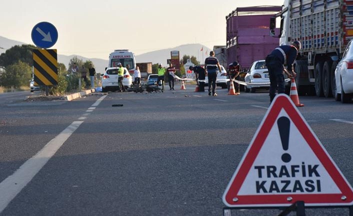 Bayram arifesinde trafik kazaları can aldı