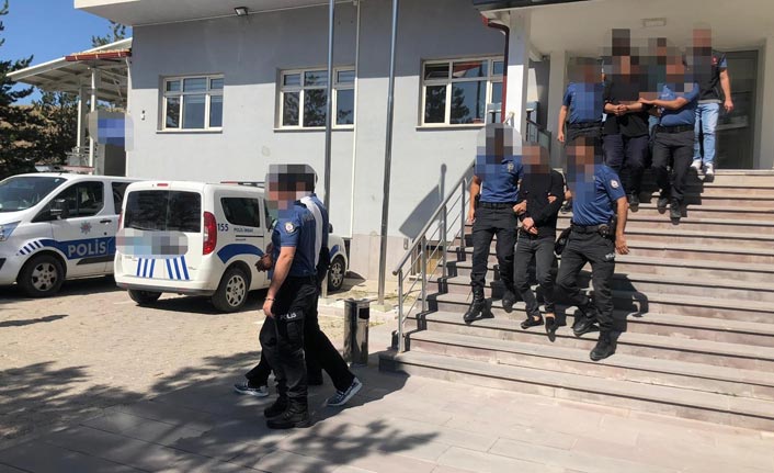 Bayburt Merkezli Uyuşturucu Operasyonunda 8 Gözaltı: 3 Kişi Tutuklandı