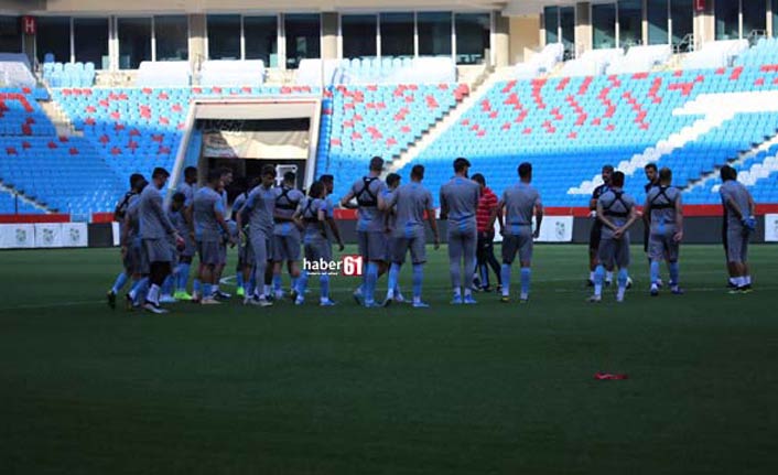 Trabzonspor antrenmanı Akyazı stadında yaptı