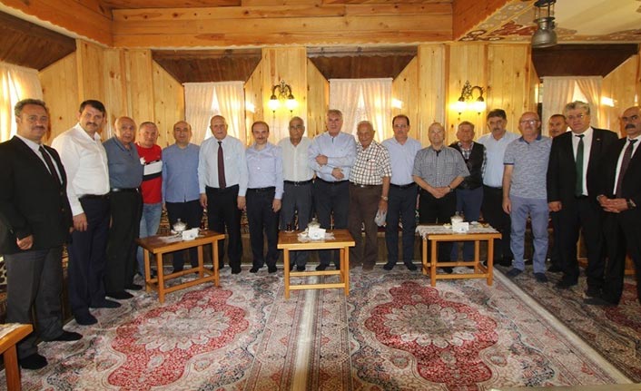 Başkan Pekmezci, Bayburt heyetini Bayburt Evi'nde ağırladı