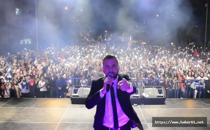 Aslan Kar Trabzonspor marşı ile festivali yıktı geçti