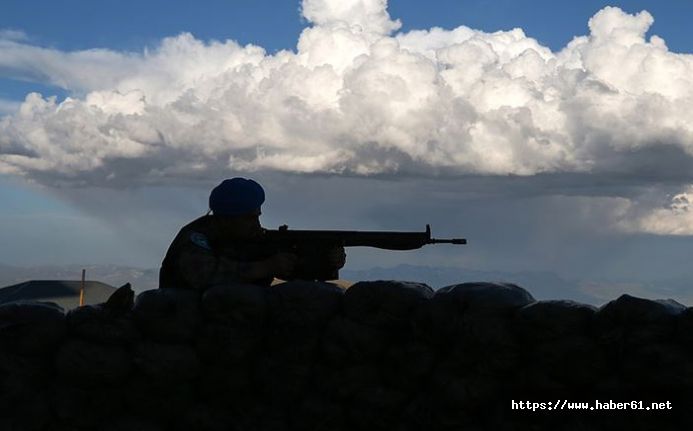 Üs bölgesine saldıran teröristlere anında karşılık verildi