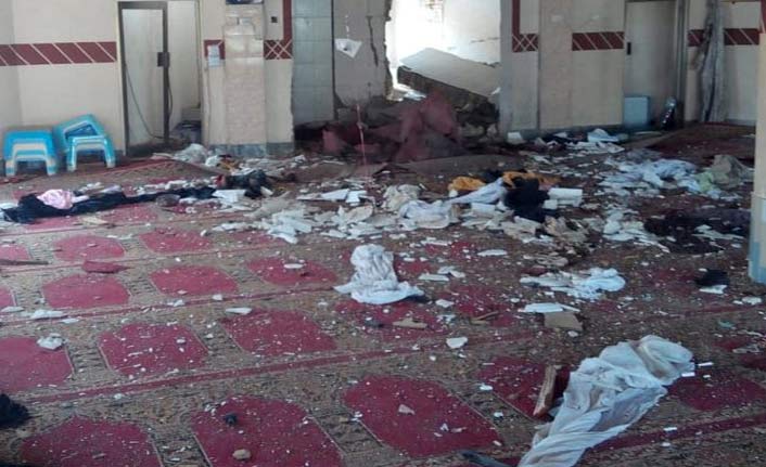 Camiye saldırdılar : 5 ölü 15 yaralı