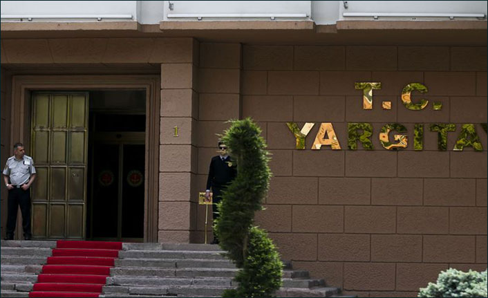 Yargıtay 'edepsiz' için verilen cezayı bozdu