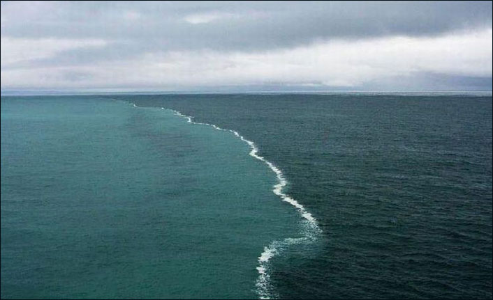 İran Deniz Kuvvetleri Komutanı: "Cebelitarık Boğazı’na donanma gönderebiliriz"