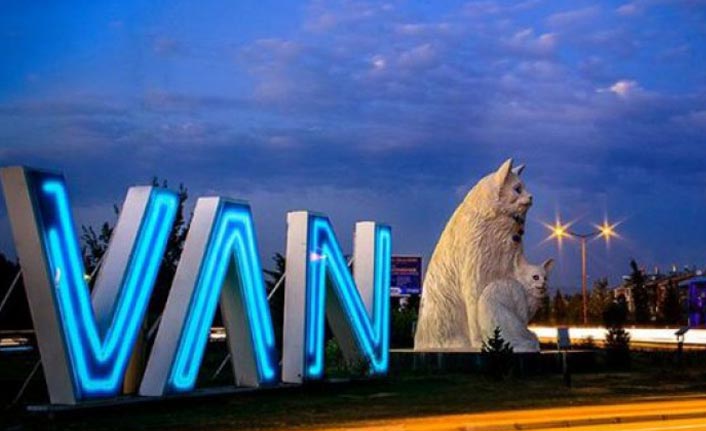 Trabzonlu gazeteciler Van’a gidiyor