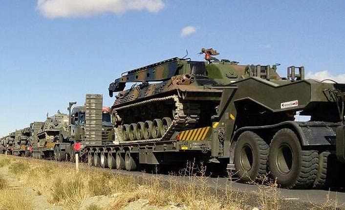Suriye sınırına tank takviyesi