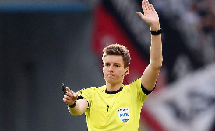 AEK Atina - Trabzonspor maçının hakemi belli oldu!