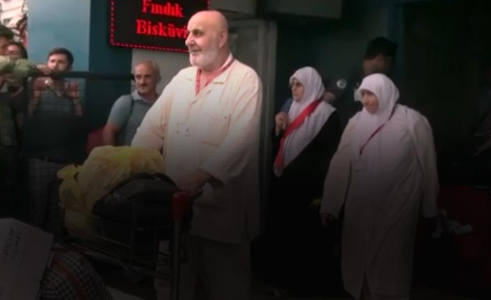 Trabzonlu hacılar yurda döndü