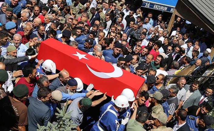 Türkiye şehitlerini uğurladı