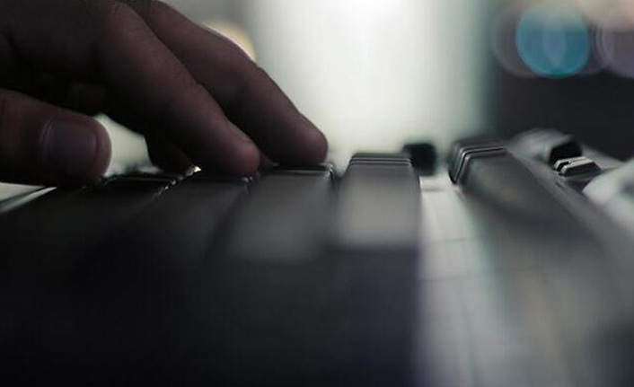 Yasa dışı bahis oynayanlara para, oynatanlara hapis cezası