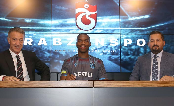 Daniel Sturridge imzayı attı