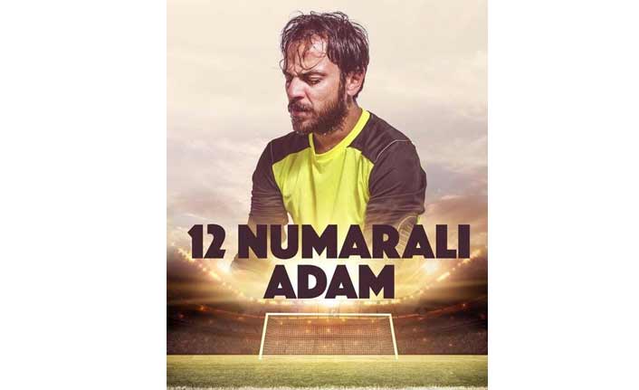 Ünlü oyuncu Köstendil “12 Numaralı Adam” oyunuyla ayakta alkışlandı