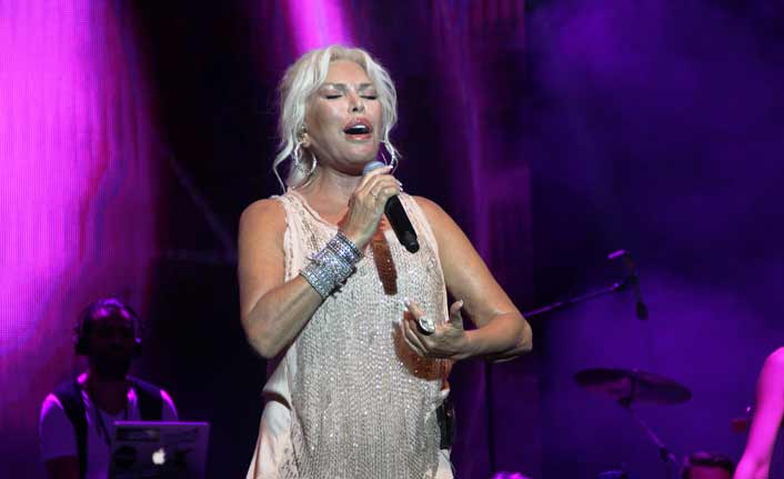 Süperstar’ a Bodrum’da yoğun ilgi