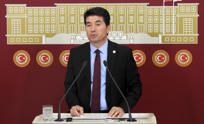 Ahmet Kaya: “Türk Milletinin Şanlı Zaferi” kutlu olsun