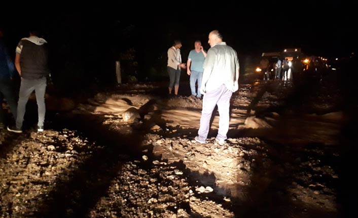 Araklı-Bayburt karayolu ulaşıma kapandı