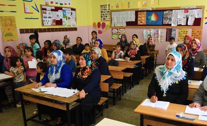 'Okuryazarlık Seferberliği'nde 900 binin üzerinde kişiye ulaşıldı