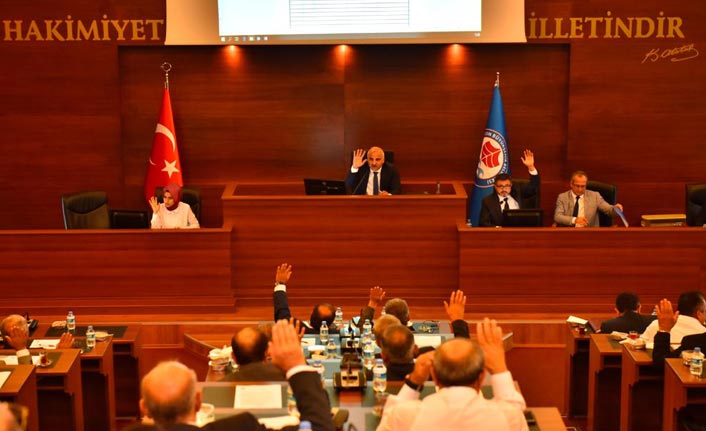 Meydan bölgesinde levha kirliliği sona erecek