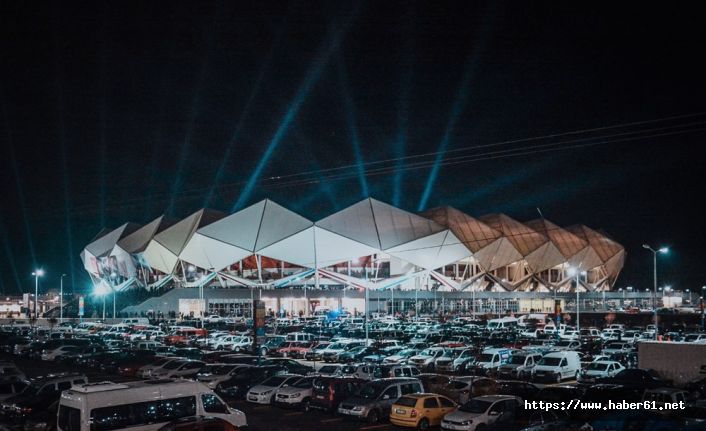 Maça aracıyla gidecekler dikkat! Trabzonspor'da otopark kartları iptal!