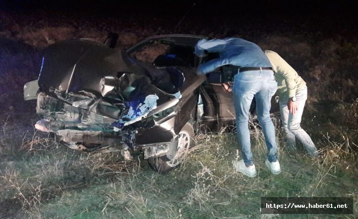 Otomobil bariyerlere çarptı! 11 Eylül 2019