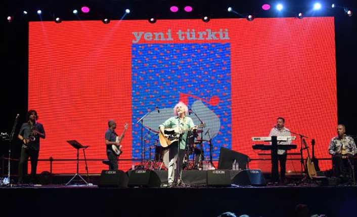 İzmir Fuarı'nda Yeni Türkü buluşması