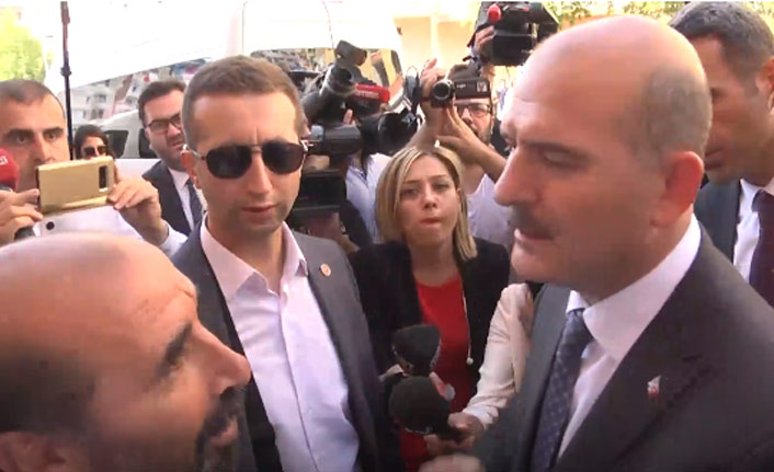 Bakan Soylu 'Diyarbakır Annelerini' ziyaret etti!