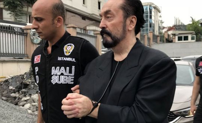Adnan Oktar suç örgütü hakim karşısında!