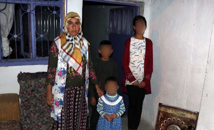 Evleri yandı, 3 çoğuyla ortada kaldı